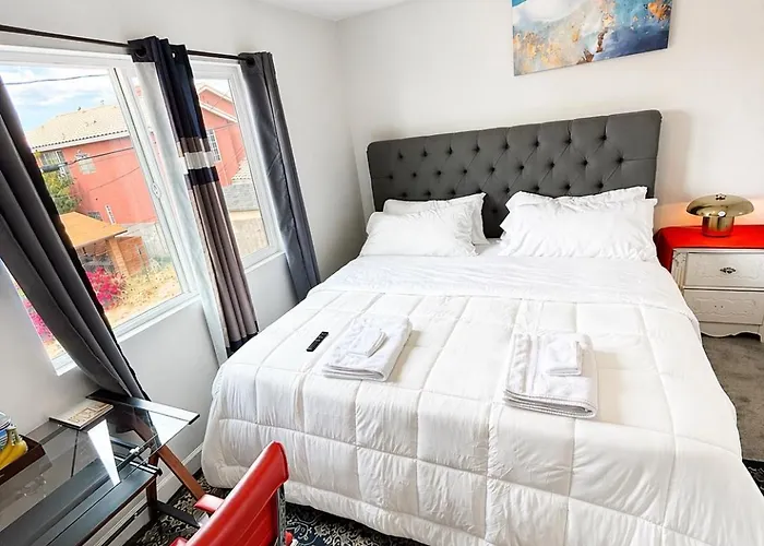 Guest house Penn Signature Airport Short Term Phx